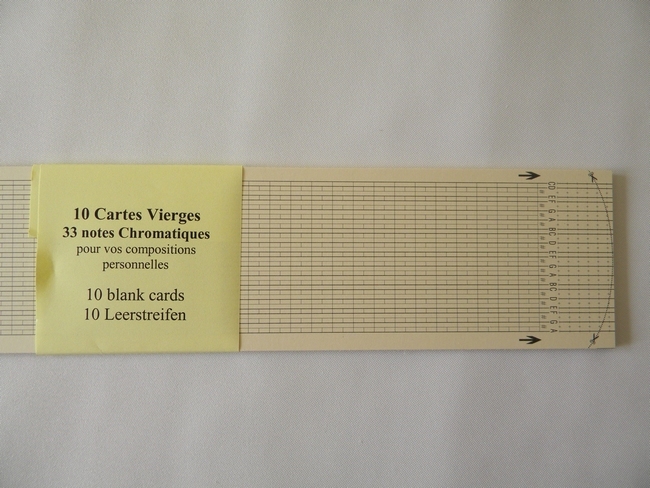Series of 10 blank cardboard-strips for 33-notes mechanisms